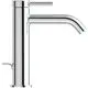 Chromfabrikauslaufarmatur von Ideal Standard mit einem einfach bedienbaren Hebel und abgerundetem Auslauf für eine klare Wasserführung.